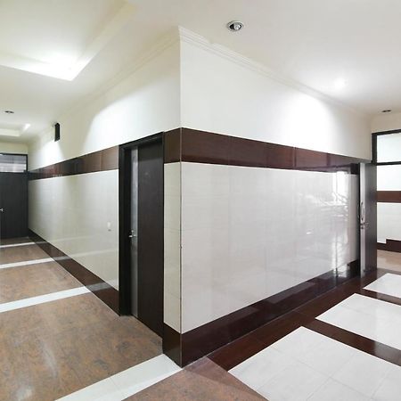 Capital O 68148 Hotel Shree Jee Palace Gáziábád Kültér fotó
