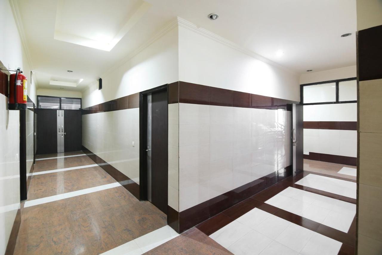 Capital O 68148 Hotel Shree Jee Palace Gáziábád Kültér fotó