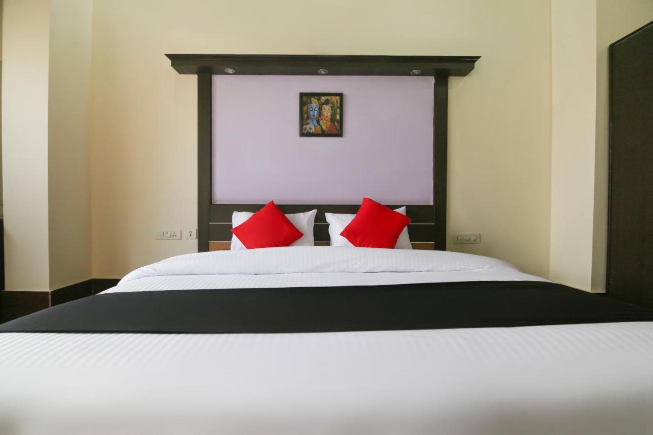 Capital O 68148 Hotel Shree Jee Palace Gáziábád Kültér fotó